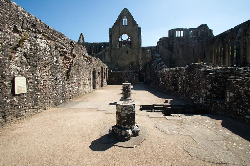 170526_1546_T09004_TinternAbbey_hd.jpg - Tintern Abbey