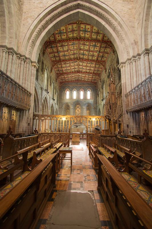 170526_0919_T08890_StDavids_hd.jpg - Wales, St Davids Cathedral