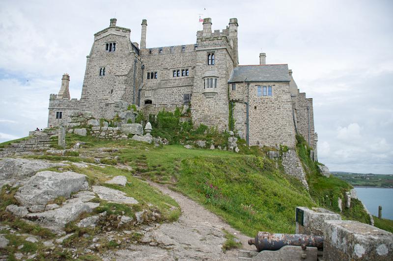 170517_1608_T08286_SouthWestCoastPath_hd.jpg - Cornwall, South West Coast Path, St Michaels Mount