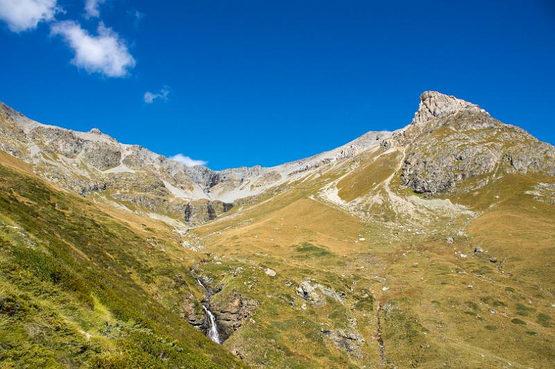 160926_1201_T07014_Bernina_hd.jpg - Piz dal Fain (rechts) über dem Val Pischa