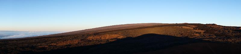 150621_0551_T05187_MaunaLoa.jpg - Mauna Loa, Sonnenaufgang an der Red Hill Cabin mit Blick zum Mauna Loa