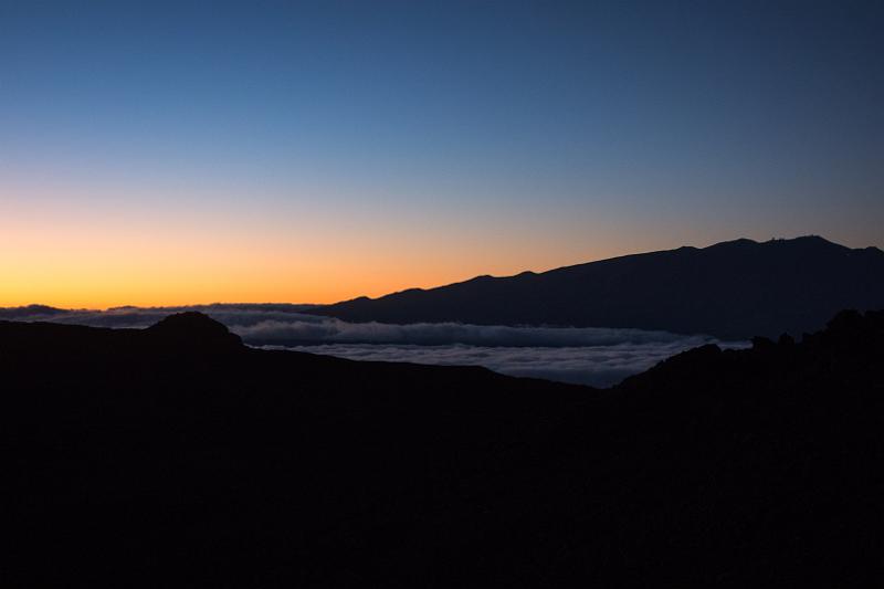 150622_1935_T05312_MaunaLoa.jpg - Mauna Loa, Sonnenuntergang am Red Hill