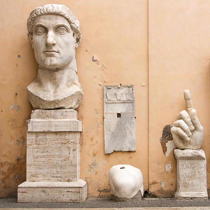 120506_1002_T01128_Rom.jpg - Musei Capitolini - Kolossalstatue Konstantins des Großen