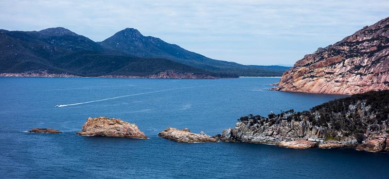 130115_1154_T01046_CapeTourville.jpg - Wineglass Bay von Cape Tourville