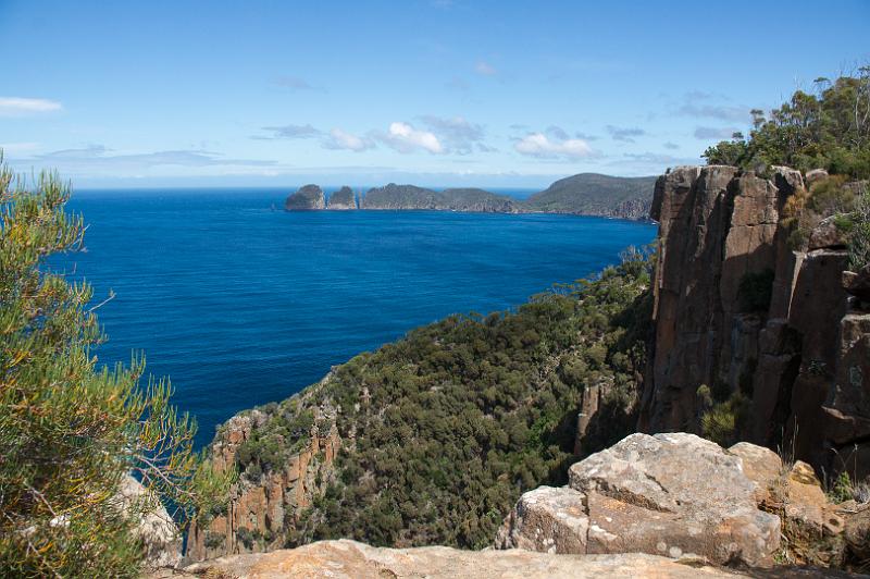 121228_1505_T00547_DevilsKitchen-Bivouac.jpg - Zwischen Waterfall Bay und Bivouac Bay, Blick zum Cape Hauy