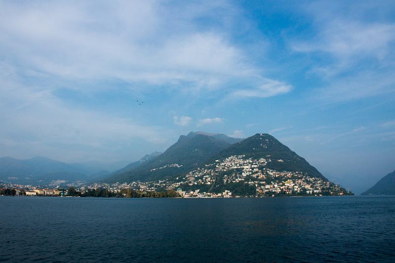 170928_1641_T00364_MonteSanSalvatore_hd.jpg - Bootsfahrt auf dem Lago di Lugano von Morcote nach Paradiso, Lugano mit Monte Bre