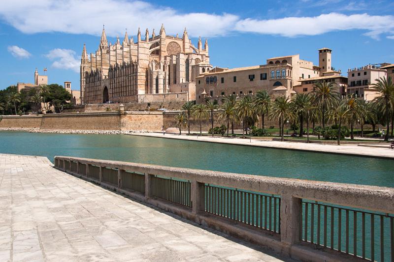 140601_1147_A08682_Palma_hd.jpg - Palma de Mallorca, Kathedrale