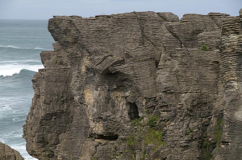 PICT93175_090102_Punakaiki.jpg - Pancake Rocks, Punakaiki National Park