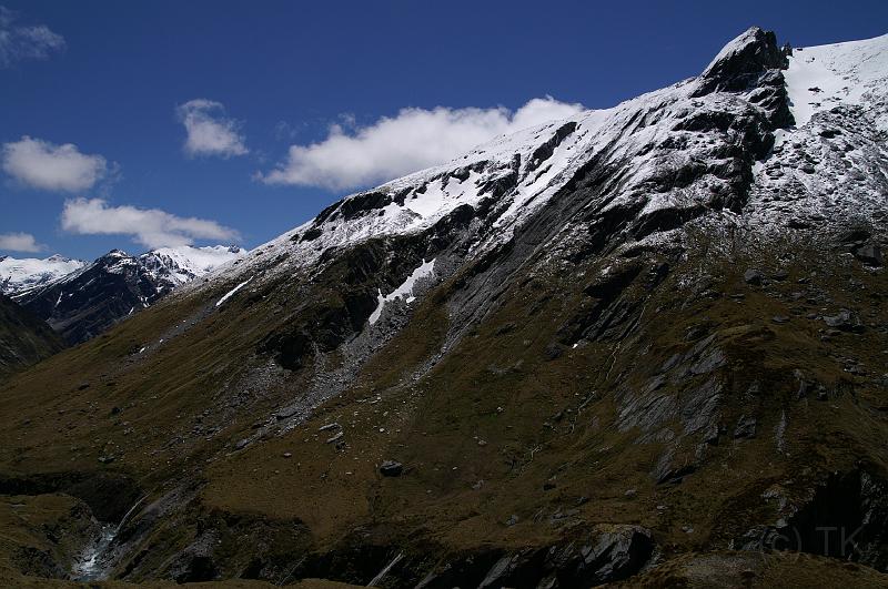 PICT82544_081221_ReesDart_2.jpg - Blick vom Rees Saddle ins Tal des Snowy Creek