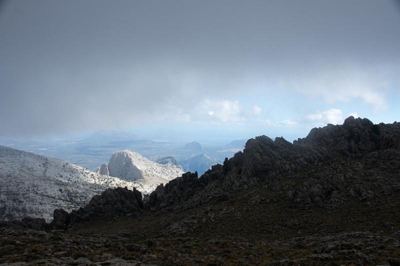 160919_1146_T06562_MonteCorrasi_hd.jpg - Aufstieg in Wolken zum Monte Corrasi