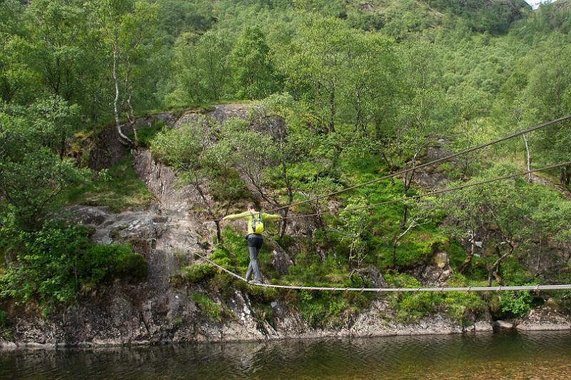 160604_1057_A01189_GlenNevis_hd.jpg - Dreiseilbrücke im hinteren Glen Nevis