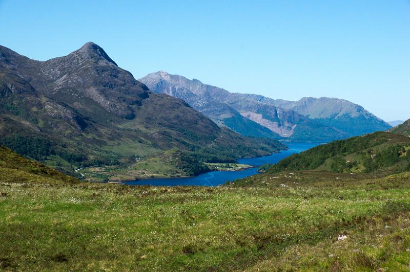 160601_0949_A01089_WHW_hd.jpg - West Highland Way: Pap of Glencoe (links) und Loch Leven