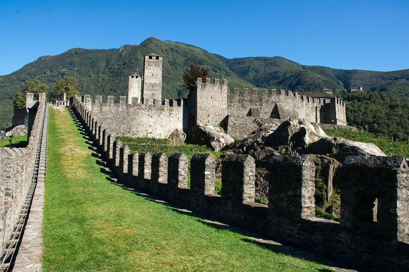 170921_1503_T09702_Bellinzona_hd.jpg - Bellinzona, Castelgrande