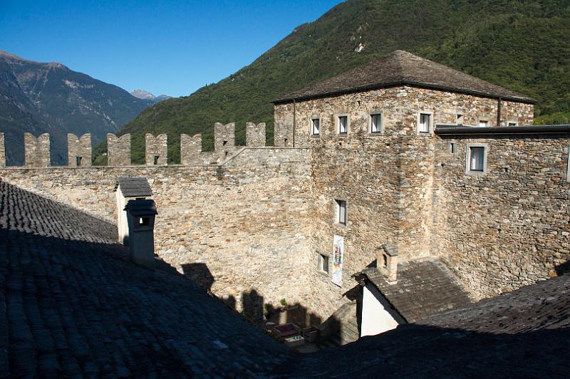 170921_1614_T09750_Bellinzona_hd.jpg - Bellinzona, Castello di Sasso Corbaro