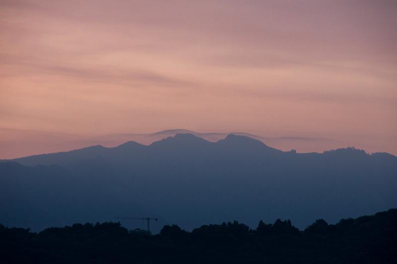 170928_0720_T00238_Neggia_hd.jpg - Blick von Neggia auf den Monte Generoso