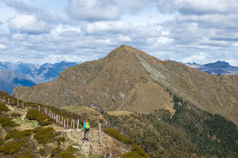 170919_1301_T09542_Traversata_hd.jpg - Aufstieg vom Rifugio Campiglio Pradecolo zur Capanna Tamaro, Monte Tamaro im Abstieg vom Monte Gradiccioli