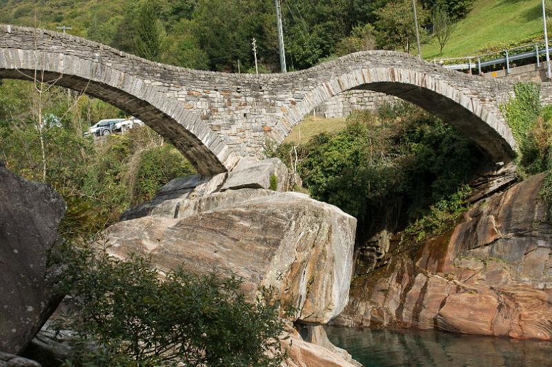 170923_1118_T09871_ValVerzasca_hd.jpg - Val Verzasca zwischen Piee (Brione) und Lavertezzo