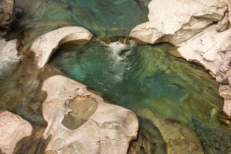 170923_1330_T01000_ValVerzasca_hd.jpg - Val Verzasca zwischen Piee (Brione) und Lavertezzo